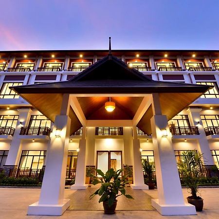 The Choice Hotel - Adults Only Bangkok Exterior photo
